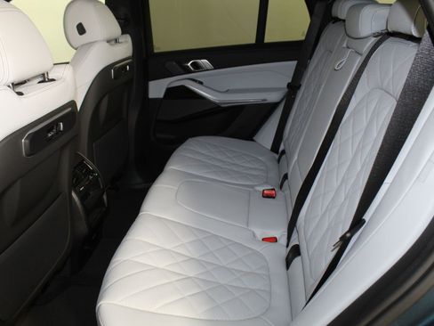 New 2026 BMW X5 xDrive40i w/ Premium Package image 13