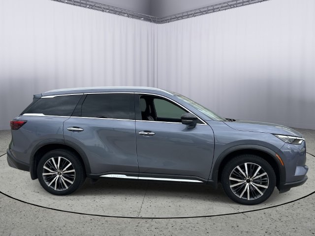 Used 2023 INFINITI QX60 Sensory w/ Cargo Package AWD/4WD image 6