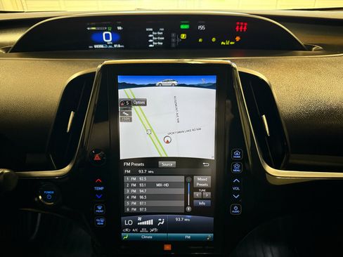 Used 2021 Toyota Prius Prime Limited image 16