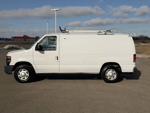 Used 2014 Ford E-150 and Econoline 150 image 8