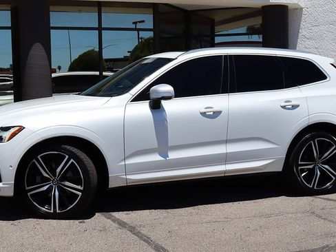 Used 2018 Volvo XC60 T6 R-Design w/ Convenience Package AWD/4WD image 4