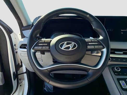 Used 2024 Hyundai Palisade SEL FWD image 11