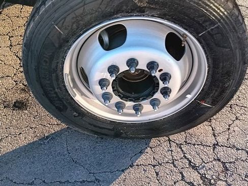 New 2024 RAM 5500 Tradesman image 28