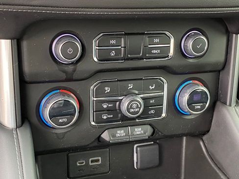 Used 2023 Chevrolet Tahoe LS image 18