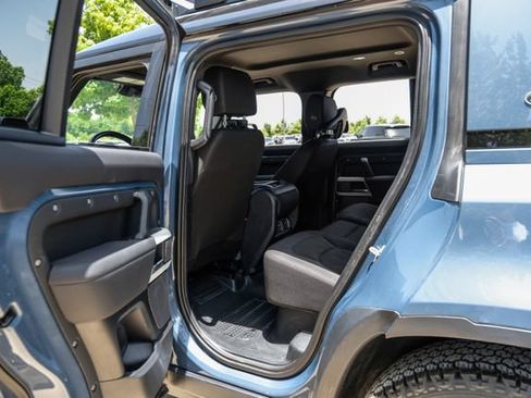 Used 2021 Land Rover Defender 110 AWD/4WD image 45