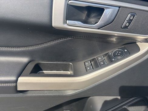 Used 2023 Ford Explorer XLT w/ Equipment Group 202A image 19