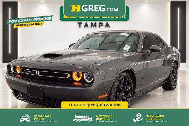 Used 2022 Dodge Challenger GT RWD image 1