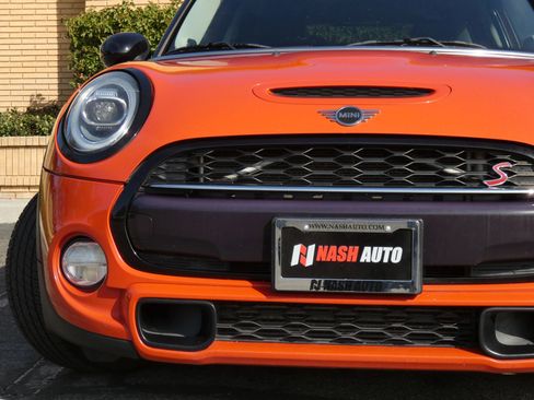 Used 2019 MINI Cooper S w/ Premium Package image 18