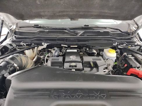 Used 2023 RAM 2500 Laramie AWD/4WD image 17