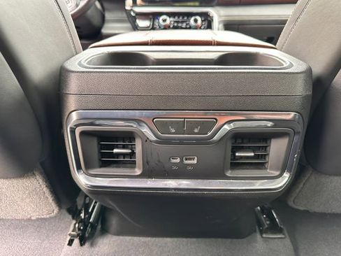 Used 2023 GMC Sierra 1500 Denali Ultimate AWD/4WD image 18
