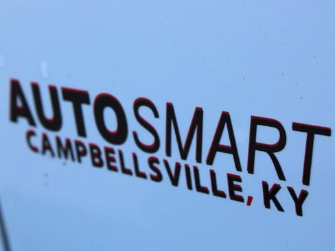 Used 2021 RAM 1500 Classic SLT RWD image 8