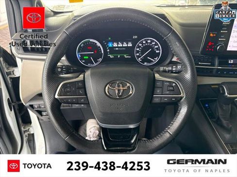 Certified 2021 Toyota Sienna Limited FWD image 21