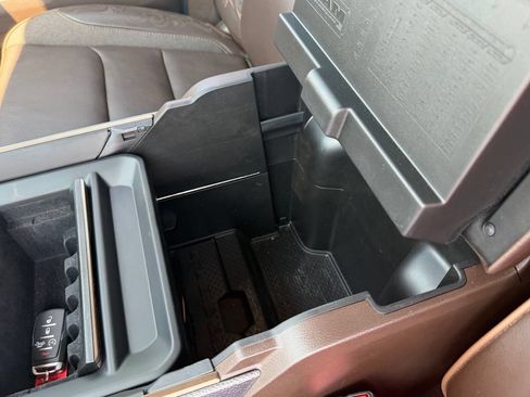 Used 2025 RAM 1500 Limited AWD/4WD image 26