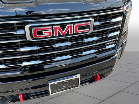 Used 2025 GMC Sierra 2500 AT4 w/ AT4 Premium Plus Package AWD/4WD image 29