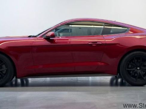 Used 2016 Ford Mustang Coupe image 3