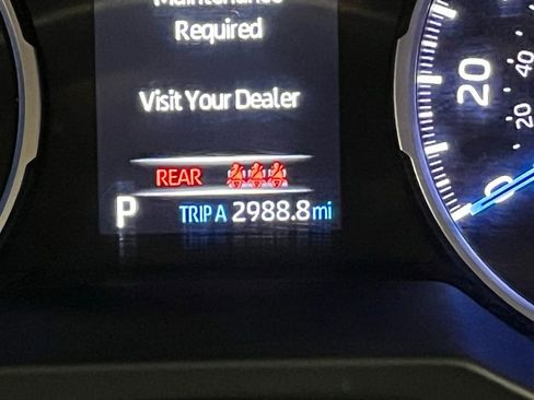 Used 2020 Toyota RAV4 XLE image 24