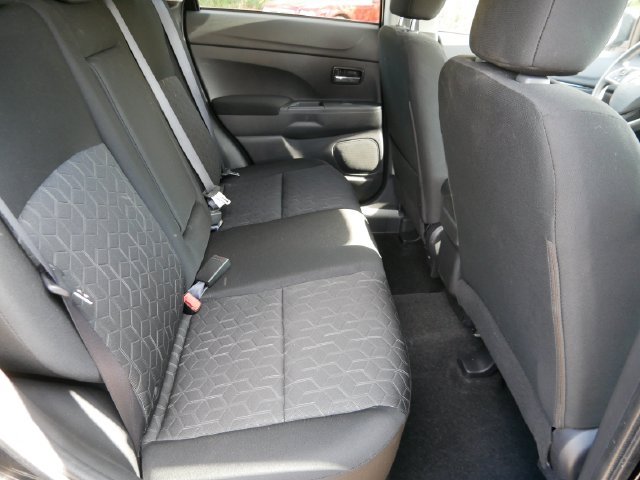 Used 2025 Mitsubishi Outlander Sport ES AWD/4WD image 9