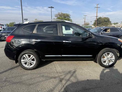 Used 2012 Nissan Rogue SV w/ Premium Pkg image 6