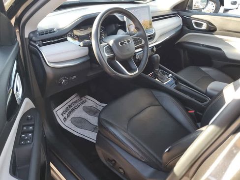 Certified 2022 Jeep Compass Limited image 12