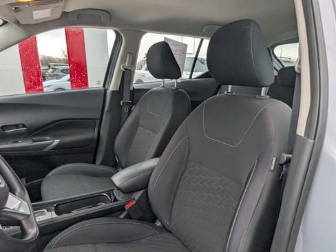 Used 2023 Nissan Kicks SV image 6