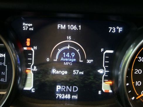 Used 2019 Jeep Wrangler Unlimited Sahara w/ Uconnect 4C Nav & Sound Group AWD/4WD image 22