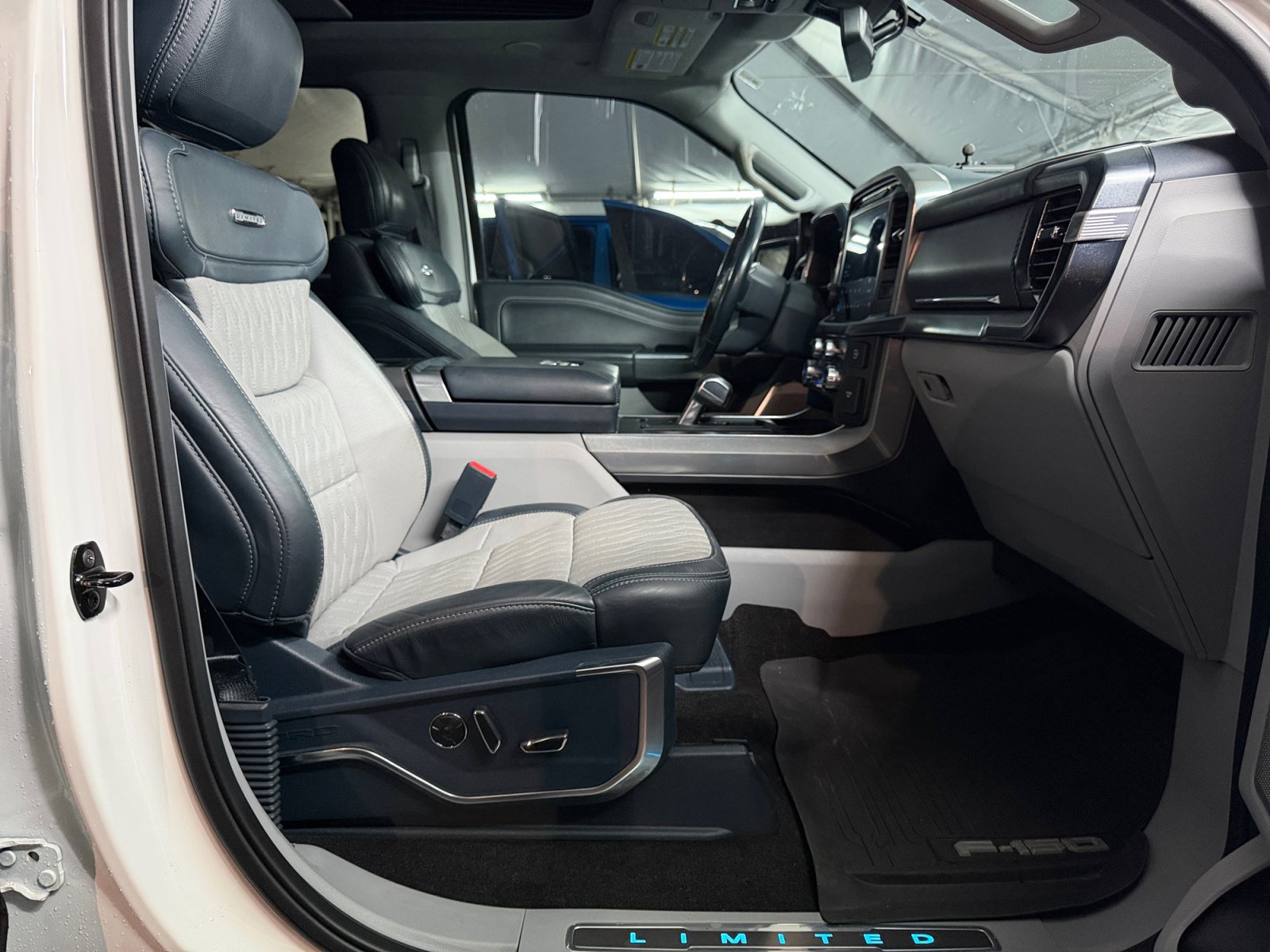 Used 2021 Ford F150 Limited AWD/4WD image 30