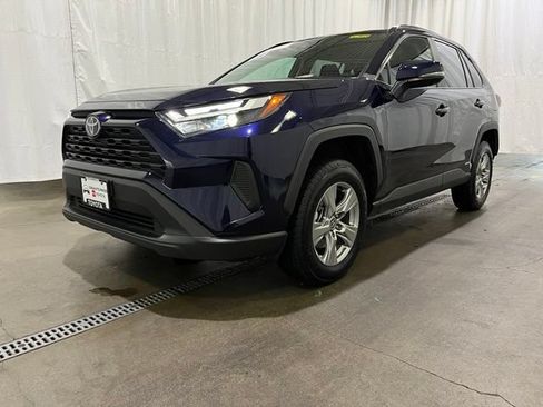 Certified 2025 Toyota RAV4 XLE AWD/4WD image 25