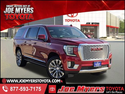Used 2021 GMC Yukon XL Denali w/ Denali Premium Package AWD/4WD image 1