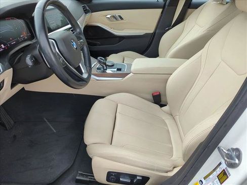 Used 2020 BMW 330i Sedan w/ Convenience Package RWD image 12