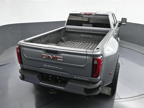 Used 2025 GMC Sierra 3500 Denali w/ Denali Reserve Package AWD/4WD image 39
