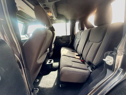 Used 2017 Jeep Wrangler Unlimited Sport w/ Connectivity Group image 24