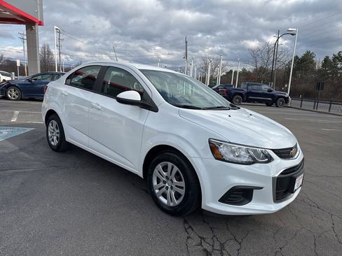 Used 2019 Chevrolet Sonic LS image 9
