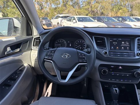 Used 2018 Hyundai Tucson SEL image 22