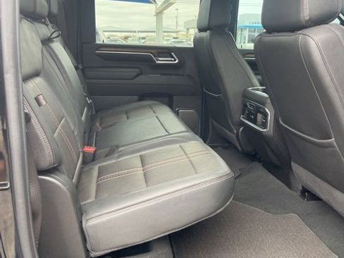 Used 2024 Chevrolet Silverado 3500 High Country w/ Technology Package image 9