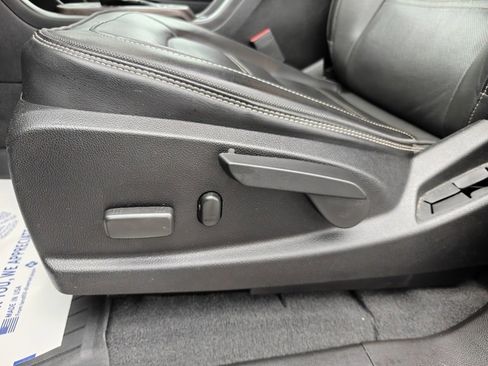 Used 2021 GMC Canyon Denali image 14