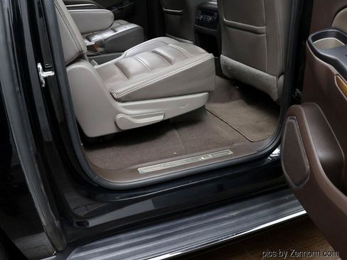 Used 2019 GMC Yukon XL Denali AWD/4WD image 32