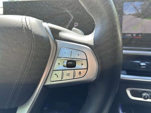 Used 2024 BMW X7 xDrive40i image 33