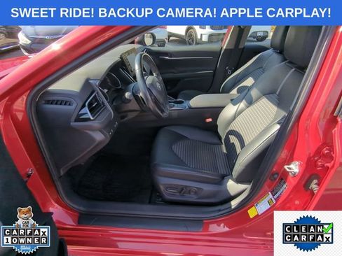 Used 2023 Toyota Camry SE image 18