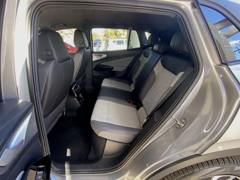 New 2026 Volkswagen ID.4 Pro AWD/4WD image 31