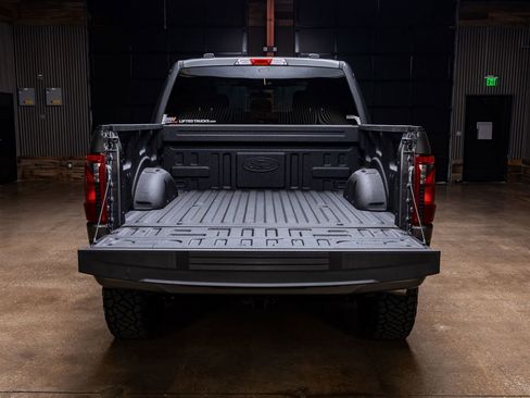 Used 2026 Ford F150 XLT w/ XLT Black Appearance Package AWD/4WD image 9