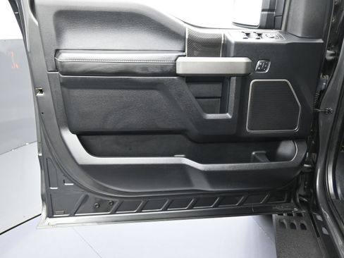 Used 2018 Ford F150 Raptor w/ Equipment Group 802A Luxury image 16