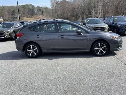 Certified 2022 Subaru Impreza Premium image 6