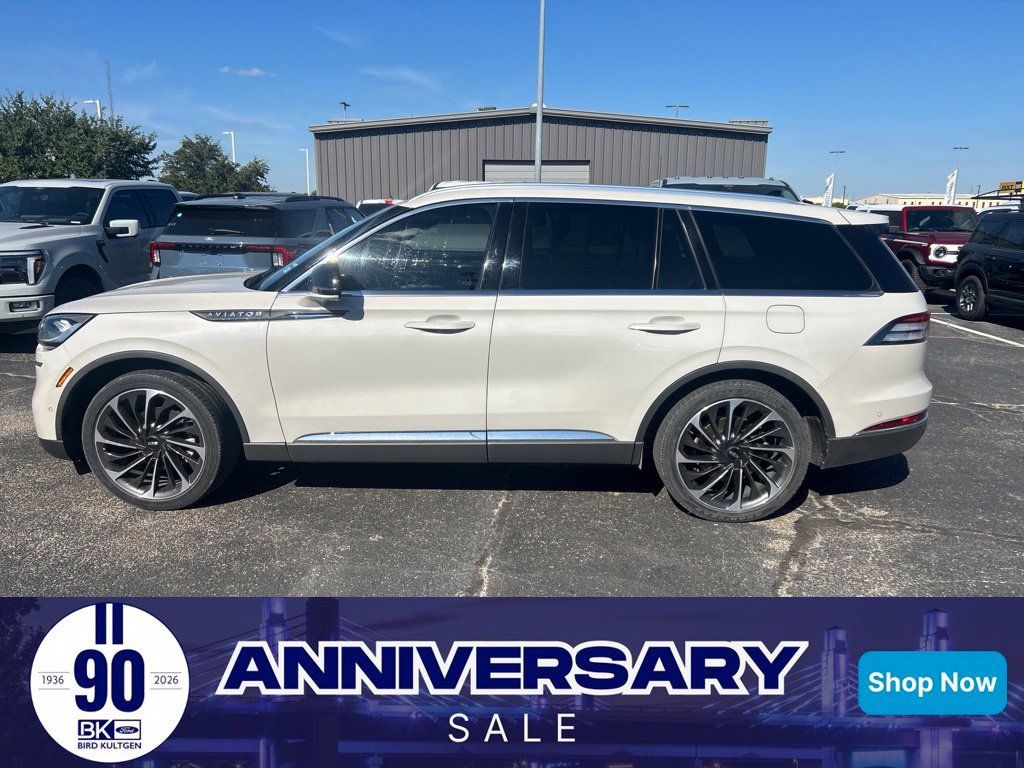 Used 2023 Lincoln Aviator Reserve w/ Equipment Group 201A RWD image 1