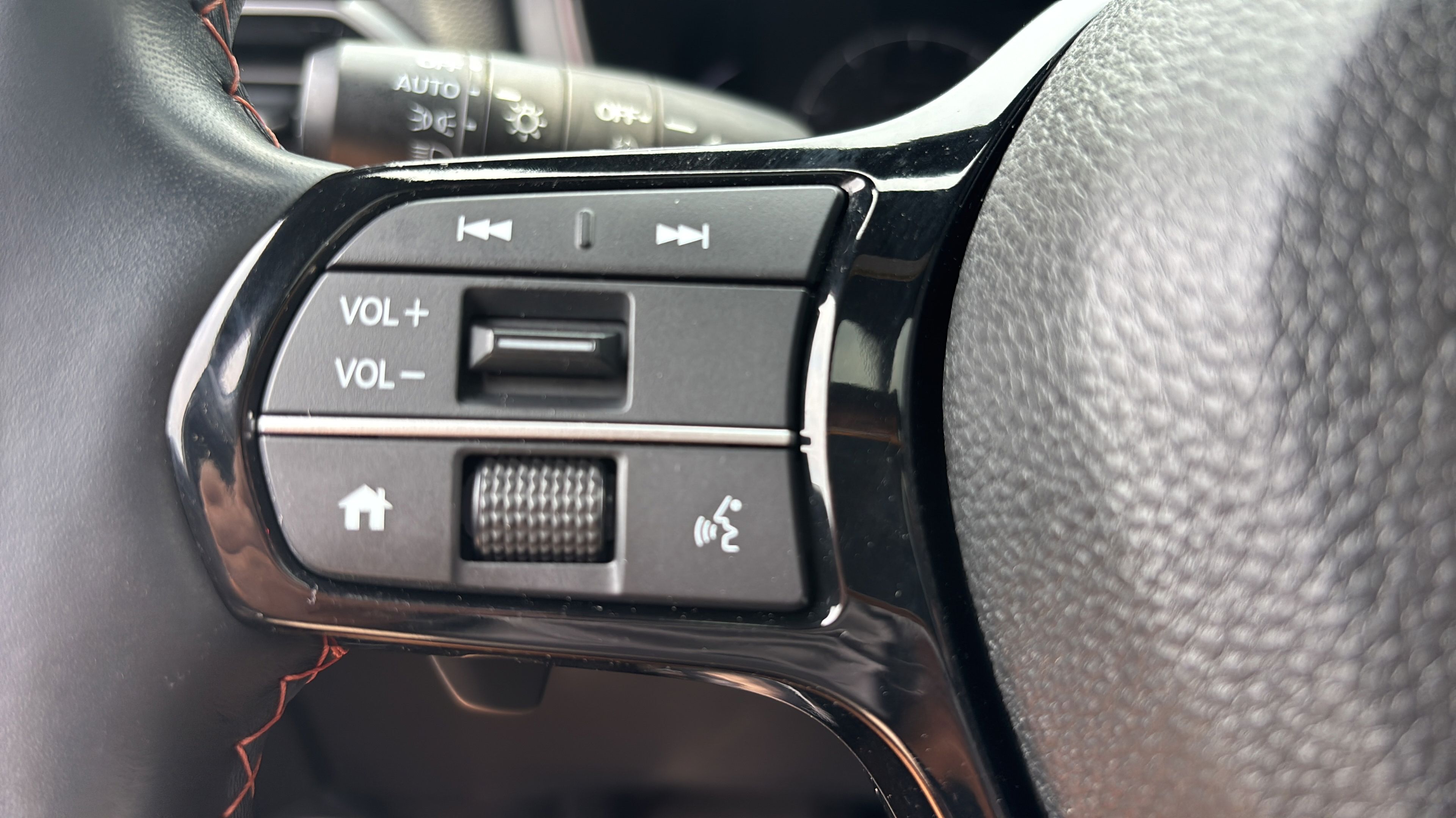 Certified 2025 Honda Pilot TrailSport image 28