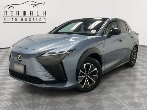 Used 2023 Lexus RZ 450e Premium w/ Technology Package AWD/4WD image 10
