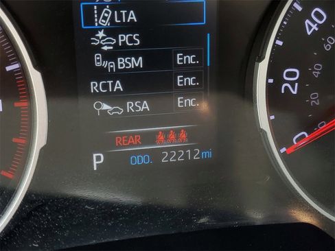 Used 2022 Toyota RAV4 XLE Premium image 27