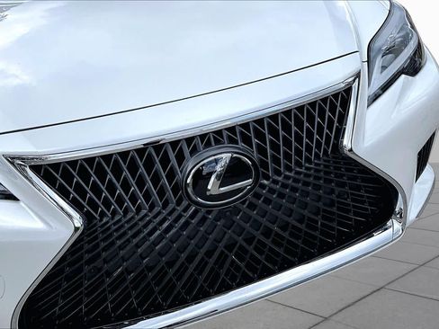 Used 2021 Lexus LS 500 w/ Interior Upgrade Package RWD image 30