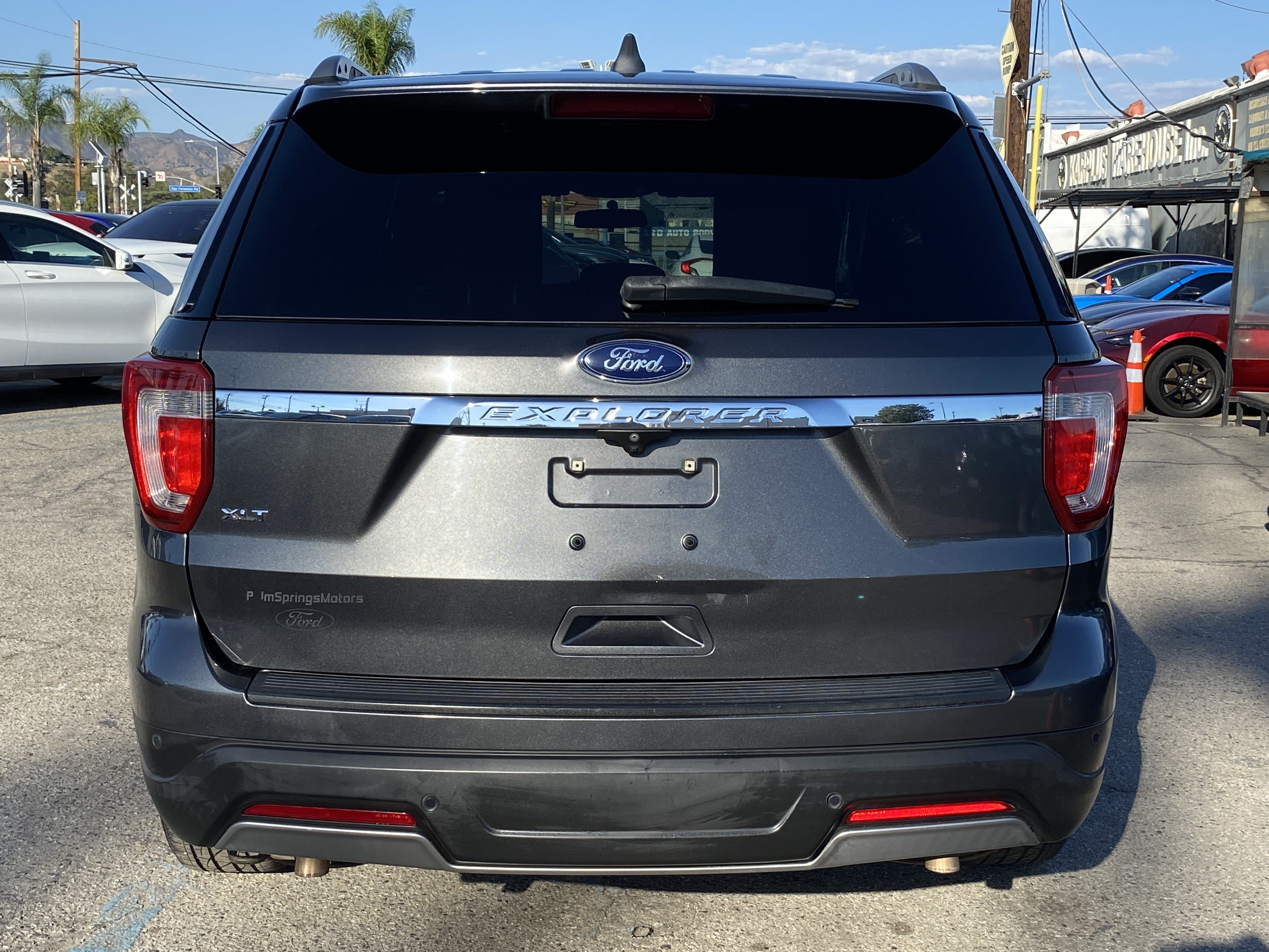 Used 2019 Ford Explorer XLT FWD image 12