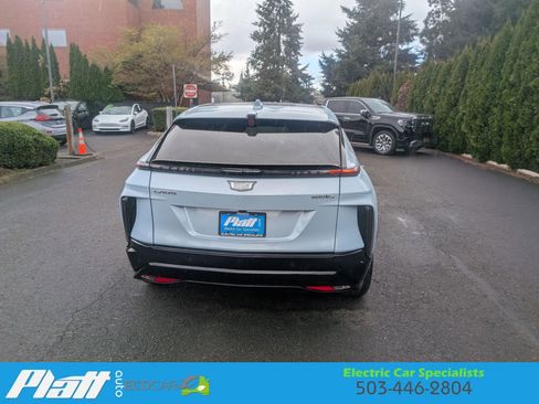 Used 2024 Cadillac Lyriq Sport image 5