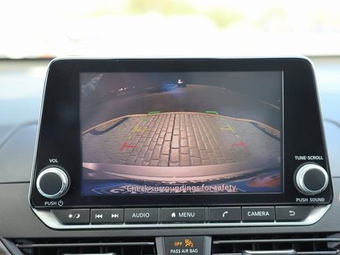 Used 2023 Nissan Altima 2.5 SV image 23